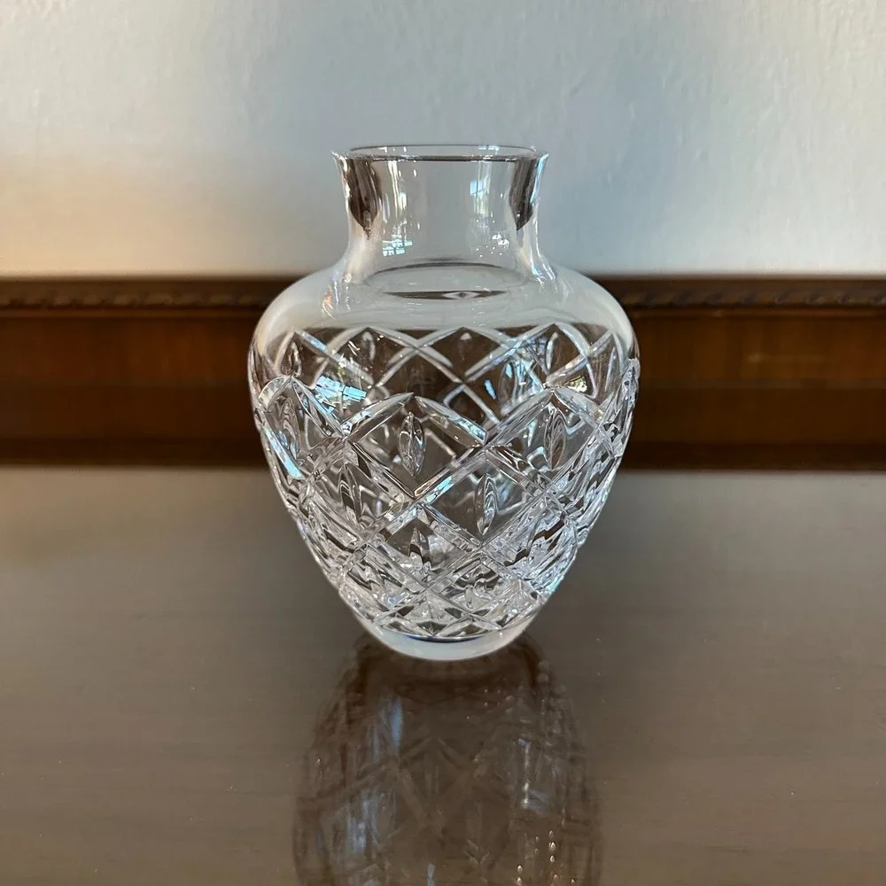 Gorgeous Cut Crystal‎ Medium Flower Vase 6'' Shelf Home Decor